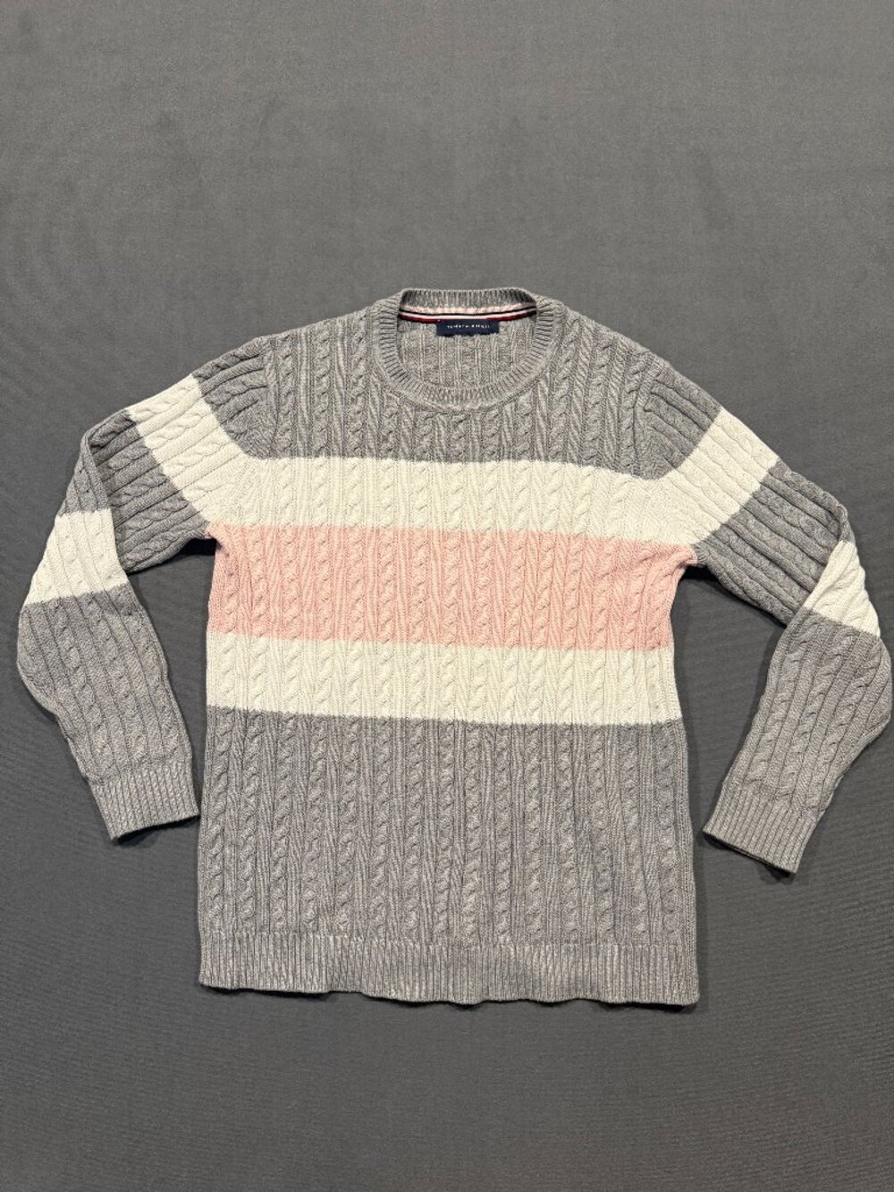 Tommy Hilfiger Men’s Cable Knit Sweater Small Gray Pink Colorblock Cotton